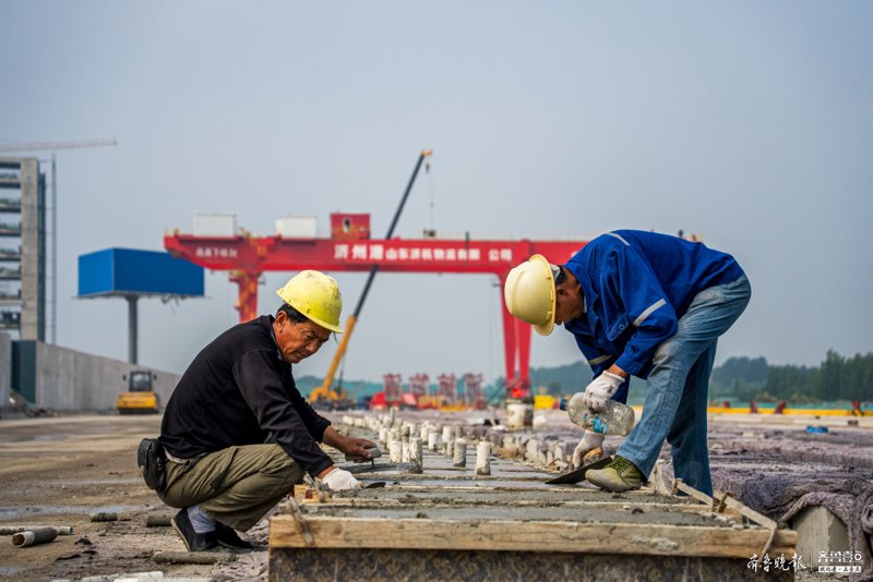 在探讨“工程服务属于劳务还是服务”之前,我们或许会先问自己:这究竟会对企业的运营产生多大影响?